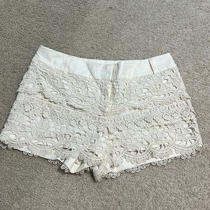 Cream embroidered detailed shorts